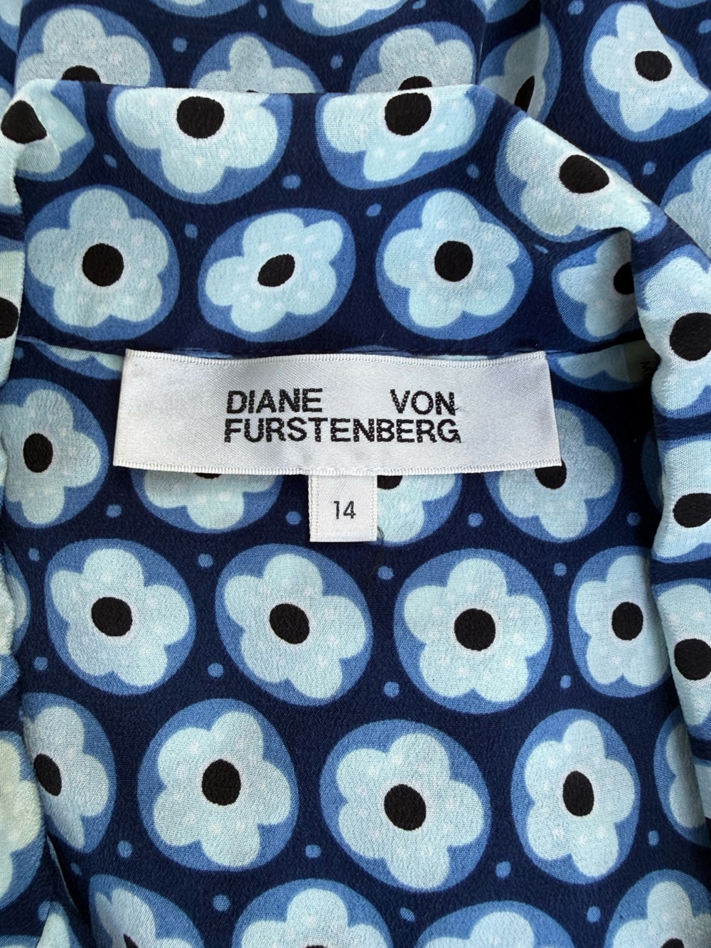 Diane von Furstenberg short-sleeve midi shirtdress - size 14 - Picture 3 of 5